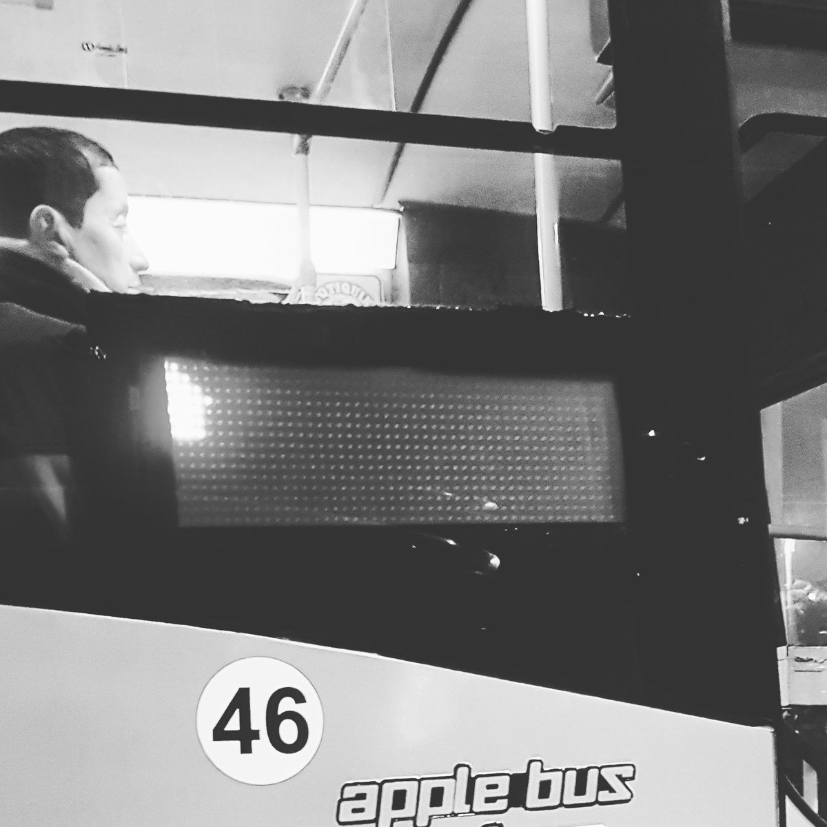 LeoCC57's tweet photo. #iBus #macbus #applebus
#sarcasm #S7 @SamsungMobilePE https://t.co/zCwabldAHB