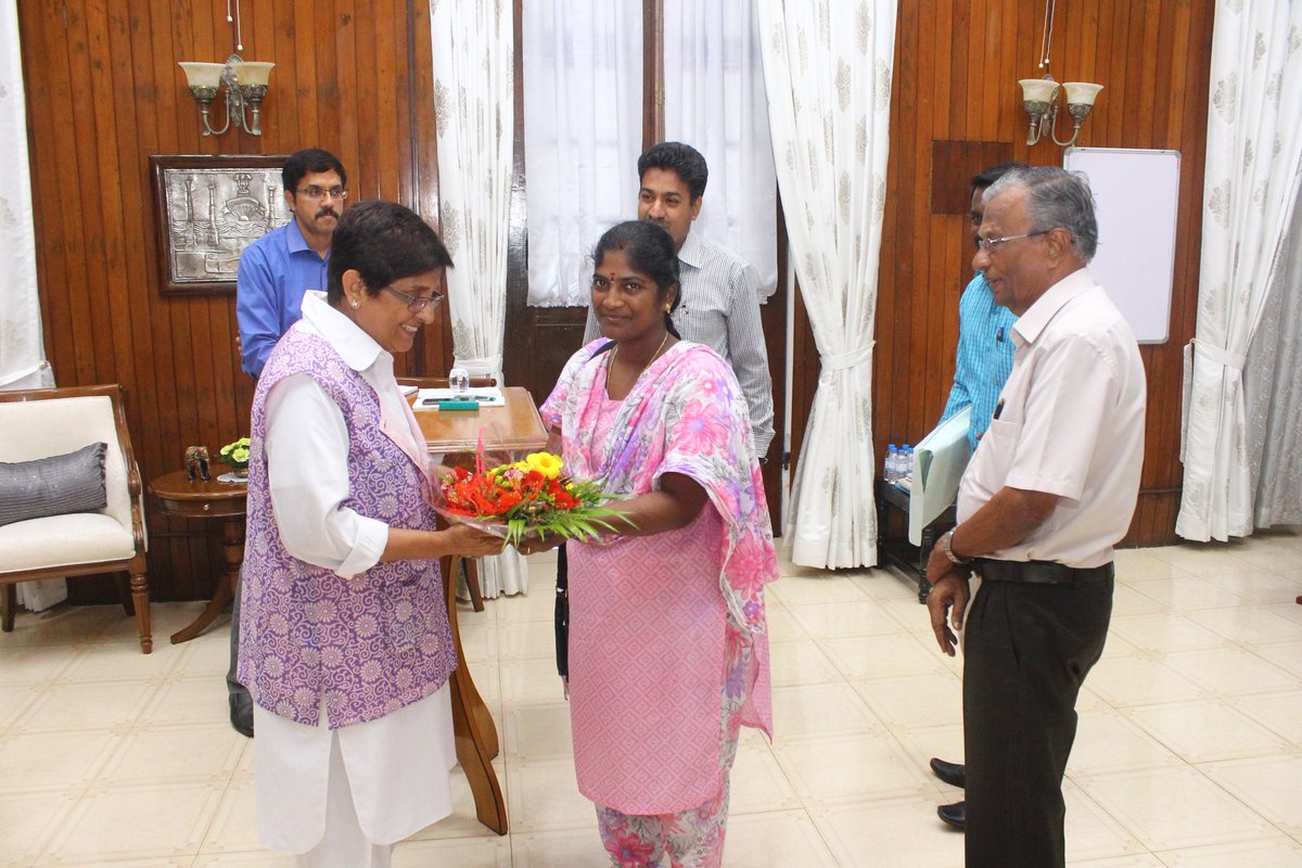 Great meeting dynamic Governor. Not ready to waste even a minute of her official time. Good governance seen live.