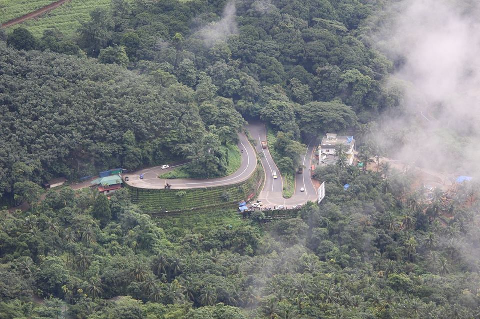 KeralaTourism's tweet image. Amidst thickets of green and wisps of mist, the spectacular Thamarassery Churam