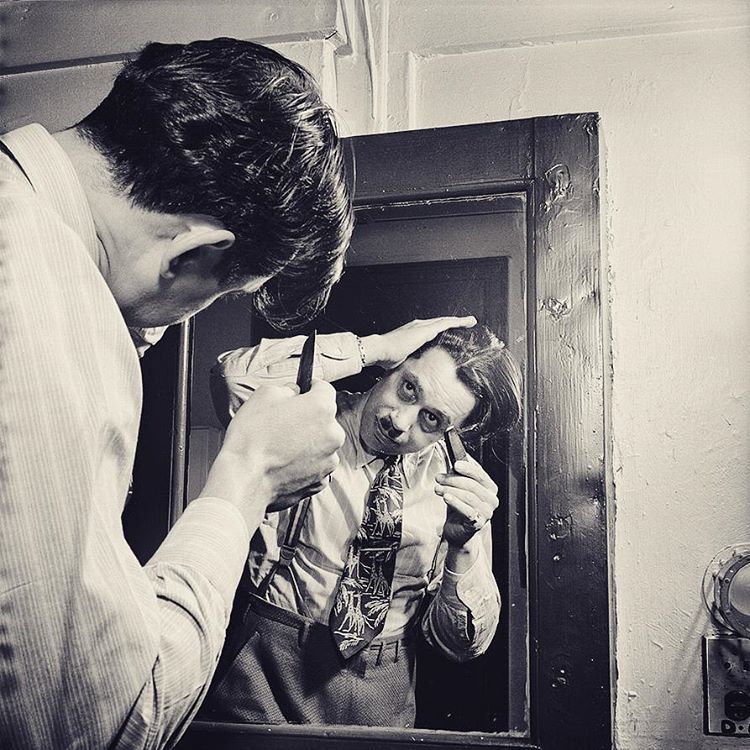 MacabreFantasy's tweet photo. “For that polished, high-sheen look works like a charm, every time…” #cabcalloway #menshair #pomade https://t.co/IdcuVkLlHH