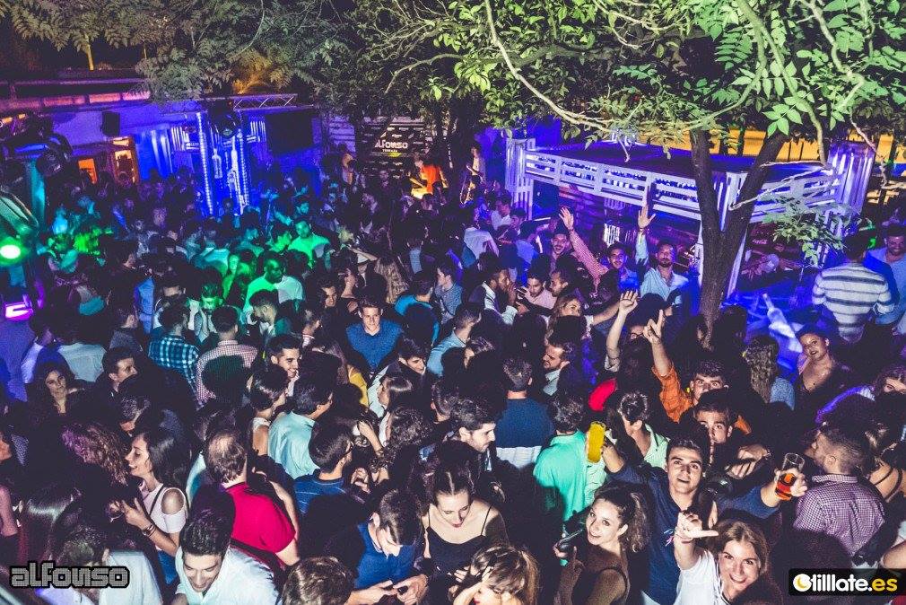 Os espero esta noche para un buen copazo en Terraza Alfonso

Lista Dani Corredera 00 a 02

Reservados 693271698