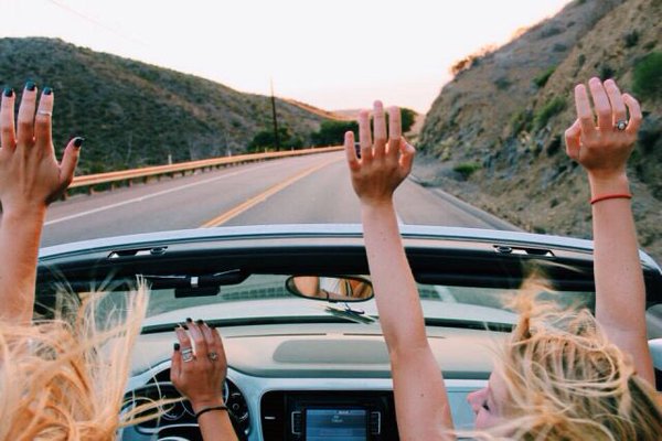 BohemianRefuge's tweet photo. Free spirits 💨 https://t.co/MF2iGLemtS