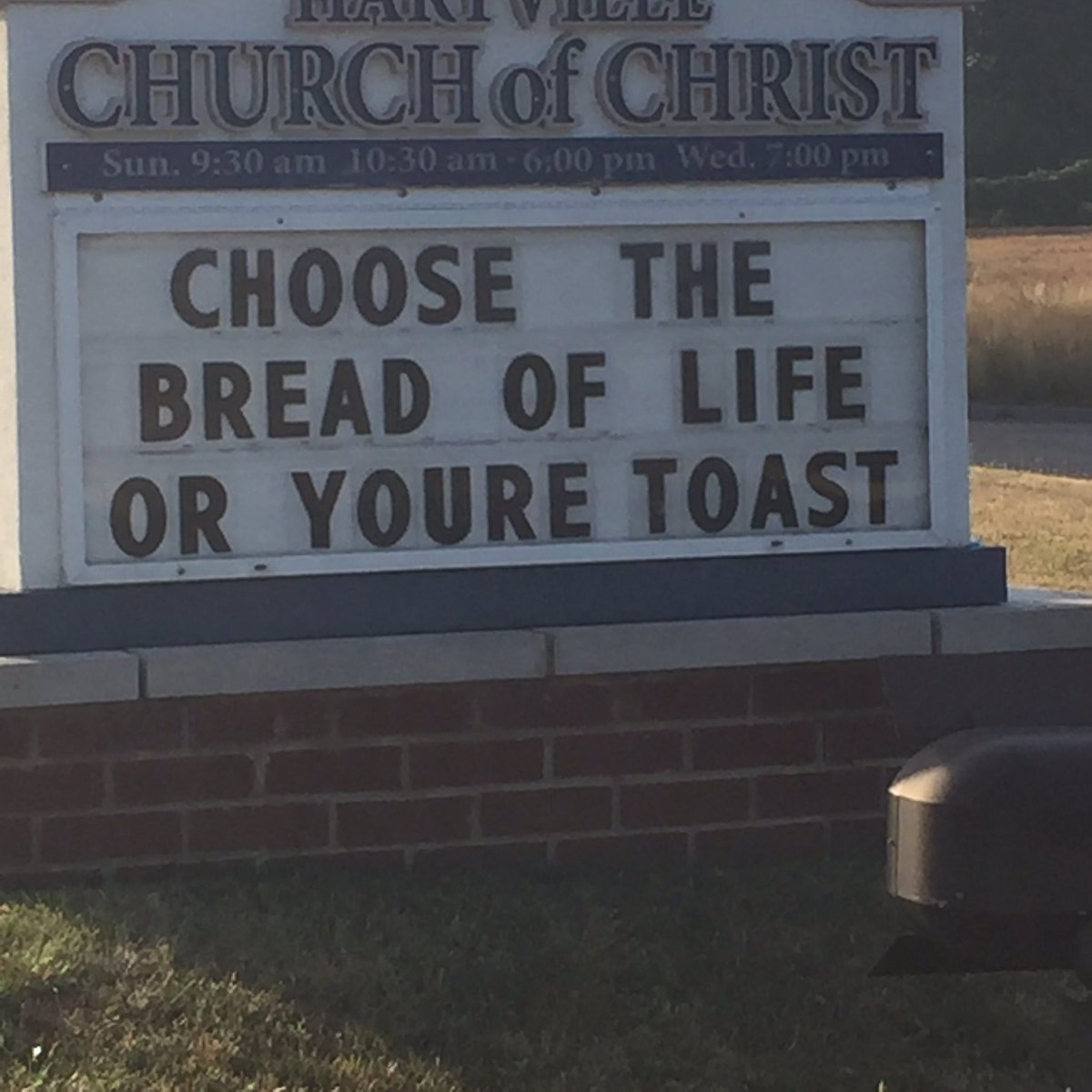 BruceRosa's tweet image. Another one of those "seeker sensitive" churches by my house. #churchsigns #seekersensitive