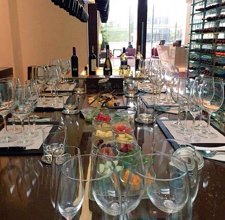 sonalisingh2007's tweet photo. Wine Tasting in the Wine Cellar at The Oberoi Gurgaon. @OberoiGurgaon #OberoiBestInTheWorld https://t.co/z5g4hhqefJ
