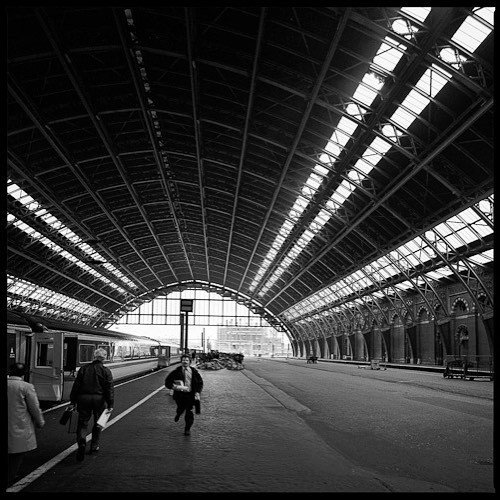 NelsonsNose's tweet image. Not that long ago, St Pancras Station used to look like this... 1998 in fact.  #StPancras #theoldendays
