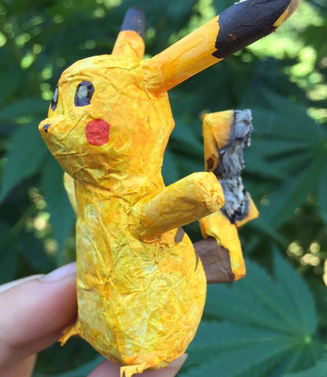 PoGoRussia's tweet image. Это косяк в виде Пикачу. Пика-пика. Пыщ-пыщ. #pokemongo