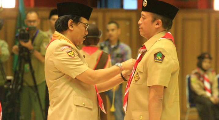 rizalagatamt's tweet photo. Ka Kwarnas Lantik Pimpinan Saka Wanabakti &amp; Kapaltaru Tkt Nasonal
https://t.co/wmIAZpKHSx
#SidangMelody #WhyAdhyaksa https://t.co/ThMlest2mq