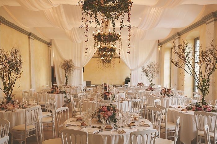 ChateauValencay's tweet photo. #Séminaires, #réceptions, #mariages. Louez le #domaine #princier de #Valençay pour vos #événements @BerryProvince https://t.co/r3kEQ0JrJh