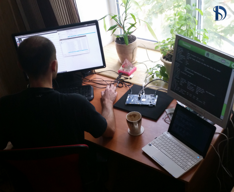 Sidstudio's tweet photo. Наши парни скилованы умны, и на первый вгзляд как будто не видны... #sidstudio #xmedia #IoT #workspace https://t.co/I6hZlRaY29