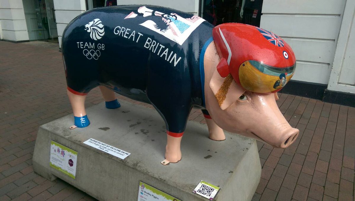 Shongionline's tweet photo. One of the colourful pigs in #Ipswich, Sir Bradley Piggins @Olympics #Rio2016 https://t.co/FmYKPDAo9l