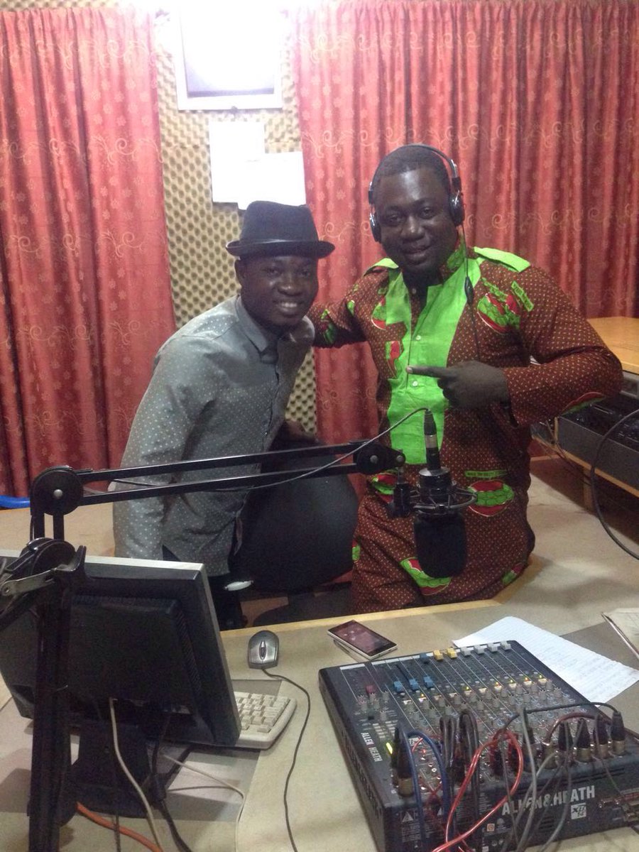 DabileSebastia1's tweet photo. Gombilla d poet will show up@10:15am on Savannah radio brunch time wit zampreyal 
Tune and enjoy spoken words https://t.co/4LI2vwFDv0