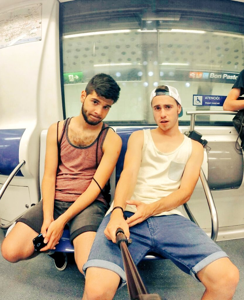 davidasun98's tweet photo. Por más años juntos amigo, muchas felicidades hermano! #CAQF @GuillermoPalau https://t.co/Kbr5FkXAvy