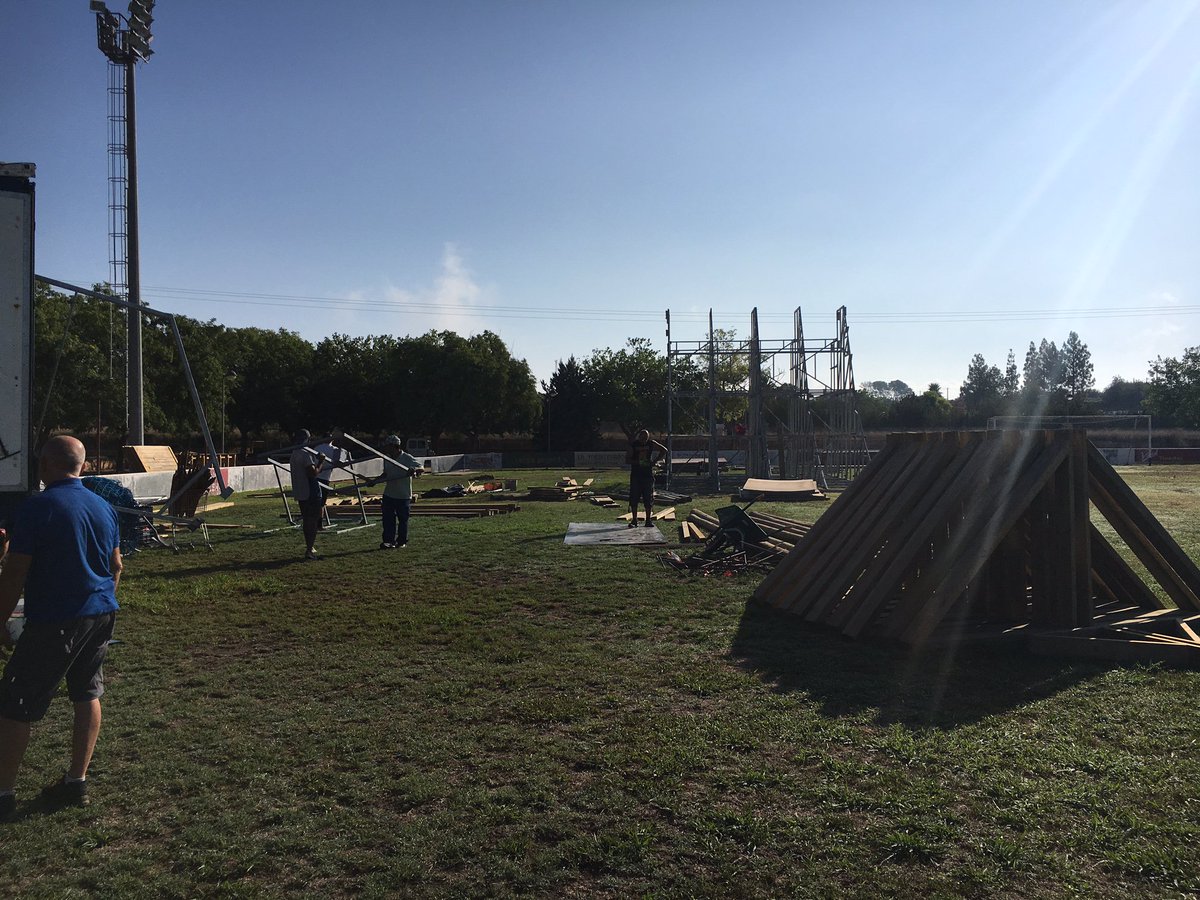 La <a href="/IberianRace/">IberianRace</a> de #lolleria va prenent forma...Vos esperem dissabte!!! A les 21 h. la carrera absoluta #running