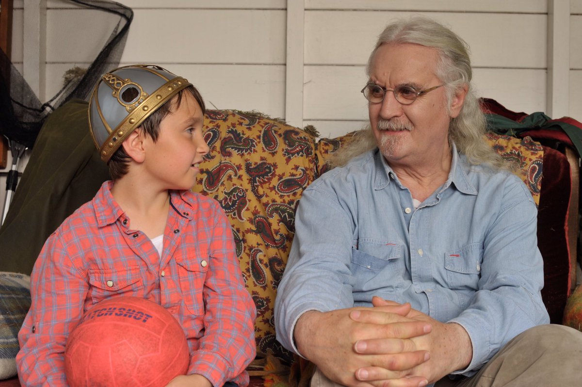 グレイズ בטוויטר 海賊じいちゃんの贈りもの デイヴィッド テナント主演 壊れかけの家族が向ったのはおじいちゃんの誕生日会 お祝いをするはずが子供たちのせいで大騒動に 笑いと感動のハートフル コメディ グレイズのsfとコメディ洋画紹介