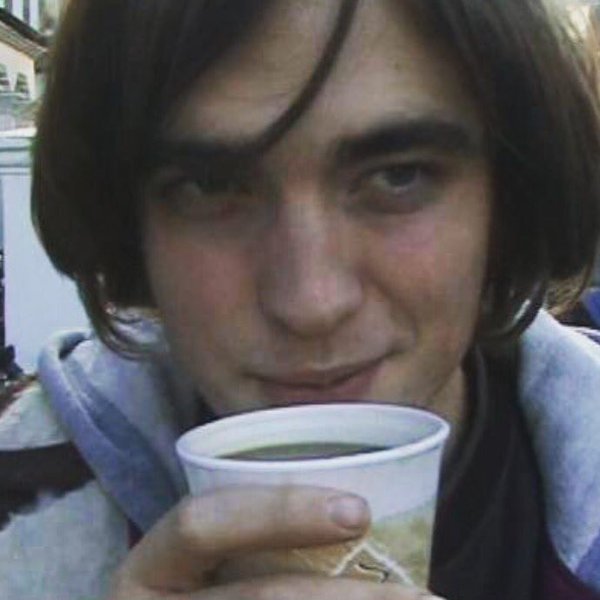 SpunkR's tweet photo. Rob.....his old look....😁😁😁 https://t.co/b3VanYdsdH