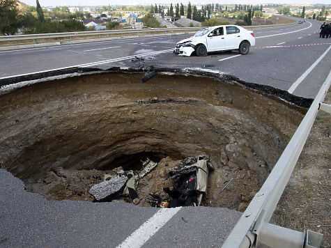 На админгранице с оккупированным Крымом завершается ротация войск РФ, прибывающие подразделения лучше оснащены, - Слободян - Цензор.НЕТ 8503