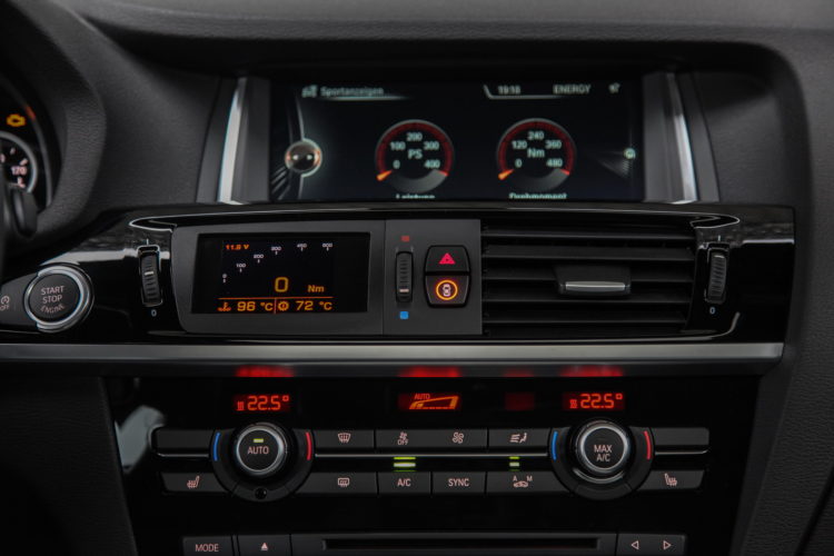 Un projet dévoilé par Swiss tuner Dähler : une #BMW #X4 M40i avec 430 chevaux !
Vous aimez ? Qu'en pensez-vous ? 😉