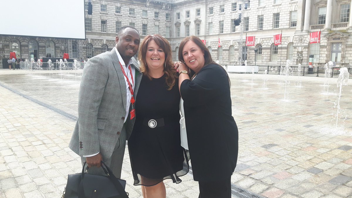 joannewitzer1's tweet image. Fun &amp;amp;games #Somerset house with Simon Miller  @deanadevine @ServestLearning @lisahamill @LK_Read # fire evacuation 😊