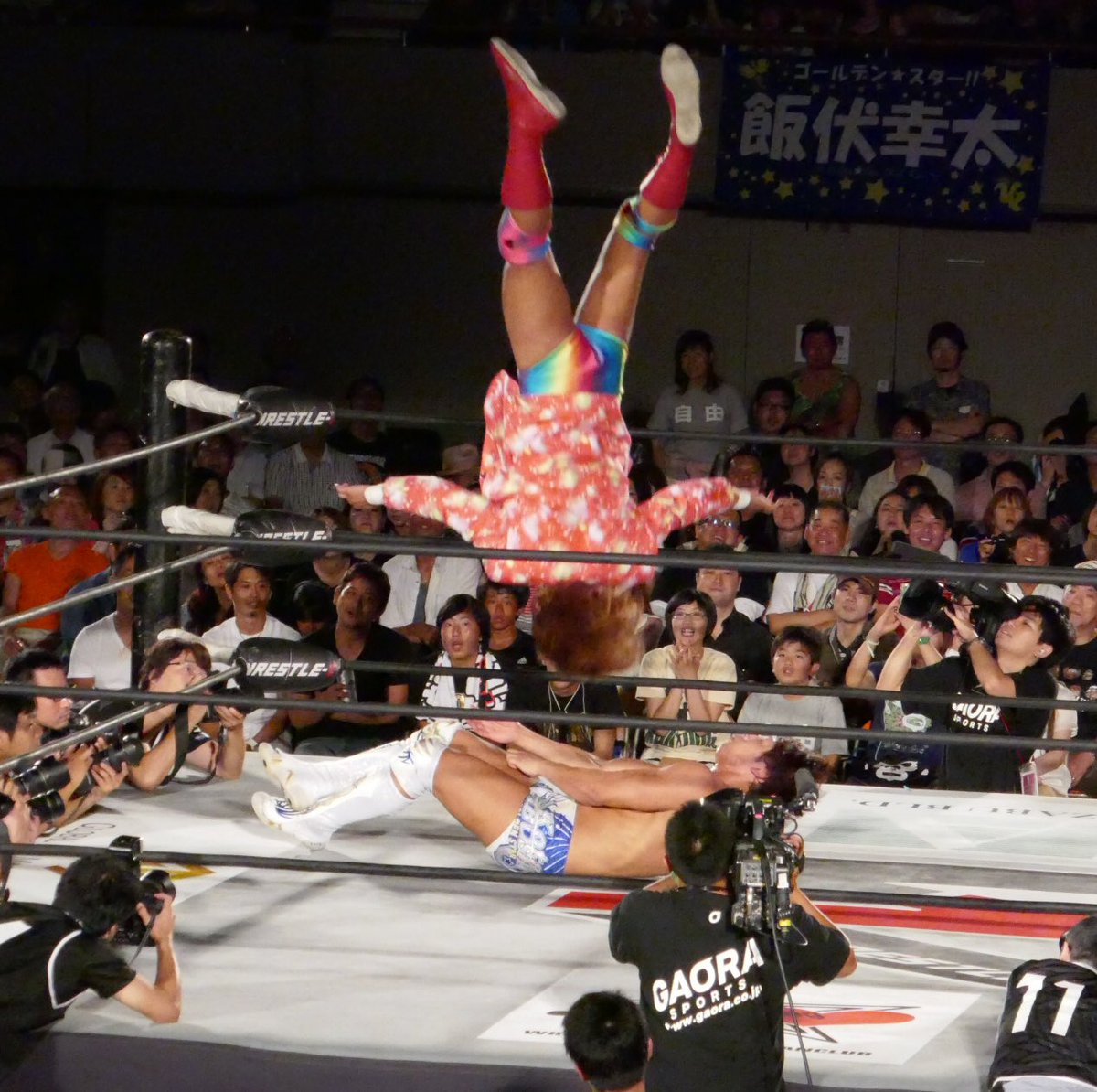 8 11 Wrestle 1 プロレスlove In Yokohama 横浜文化体育館 飯伏幸太vs黒潮 イケメン 二郎 まとめ 2ページ目 Togetter 8 11 Wrestle 1 プロレスlove In Yokohama 横浜文化体育館 飯伏幸太vs黒潮 イケメン 二郎 まとめ 2ページ目 Togetter