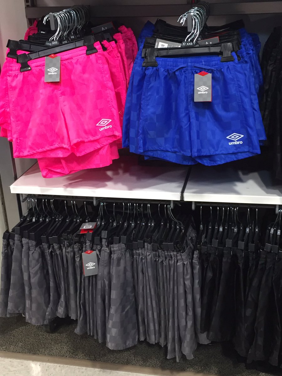 cobrarmone's tweet photo. @BarstoolBigCat @PFTCommenter Umbro is still in business. People forget that https://t.co/2T3R1yR5mf