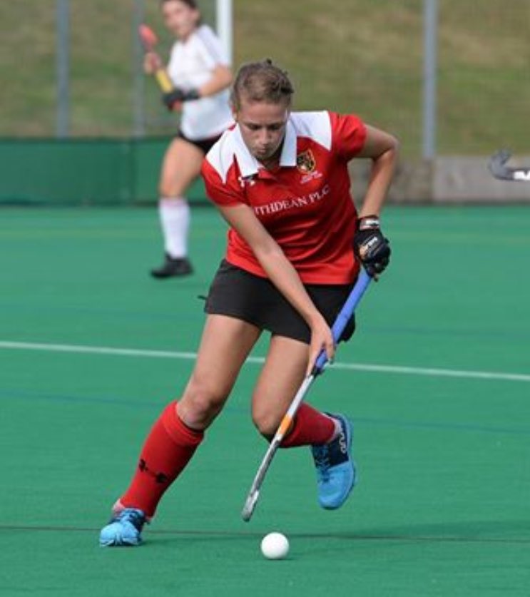 holcsladies1s's tweet photo. Come down&watch @LeisaRandall41 @TSCdevelopment in the @GraysHockey Tonbridge 9's tournament! @TSA_Hockey #sat13th https://t.co/tEf46zWOMx
