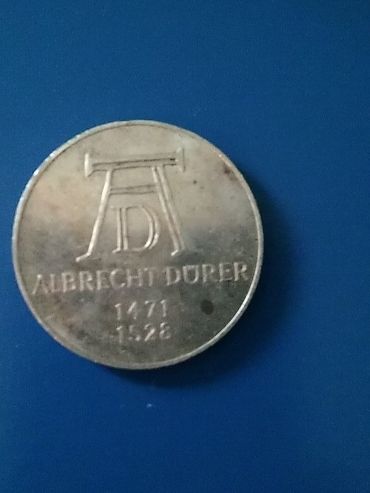 Was man nicht alles im Keller findet.