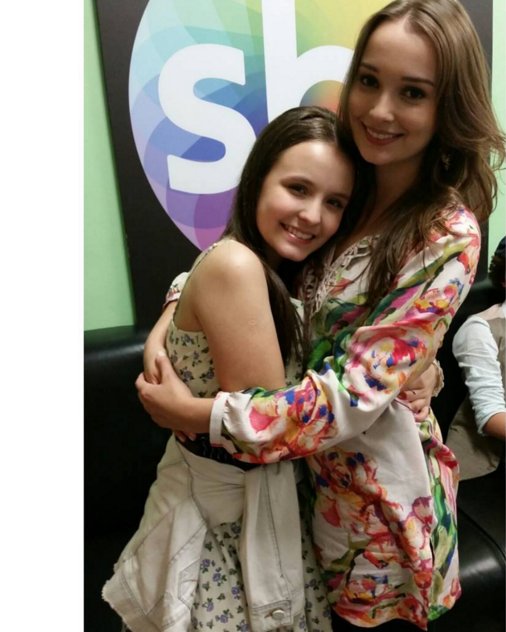 Sobrinha linda q amo @Oficial_ManuC1R