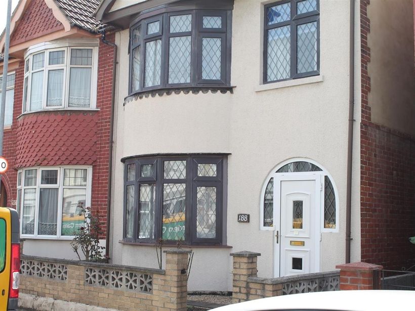 3 bed property newly available in highly requested Baffins location! bit.ly/2baNRXY #propertyhants #forsale