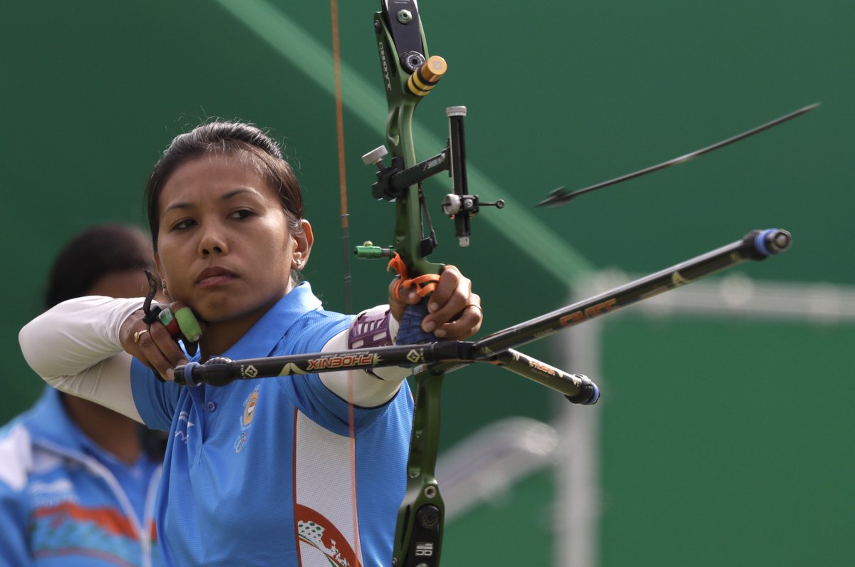 SportsbyHT's tweet photo. Archers #BombaylaDevi, #DeepikaKumari bow out of #Rio2016 in pre-quarterfinals https://t.co/su10XkvpJH https://t.co/sjvJeTTDlp