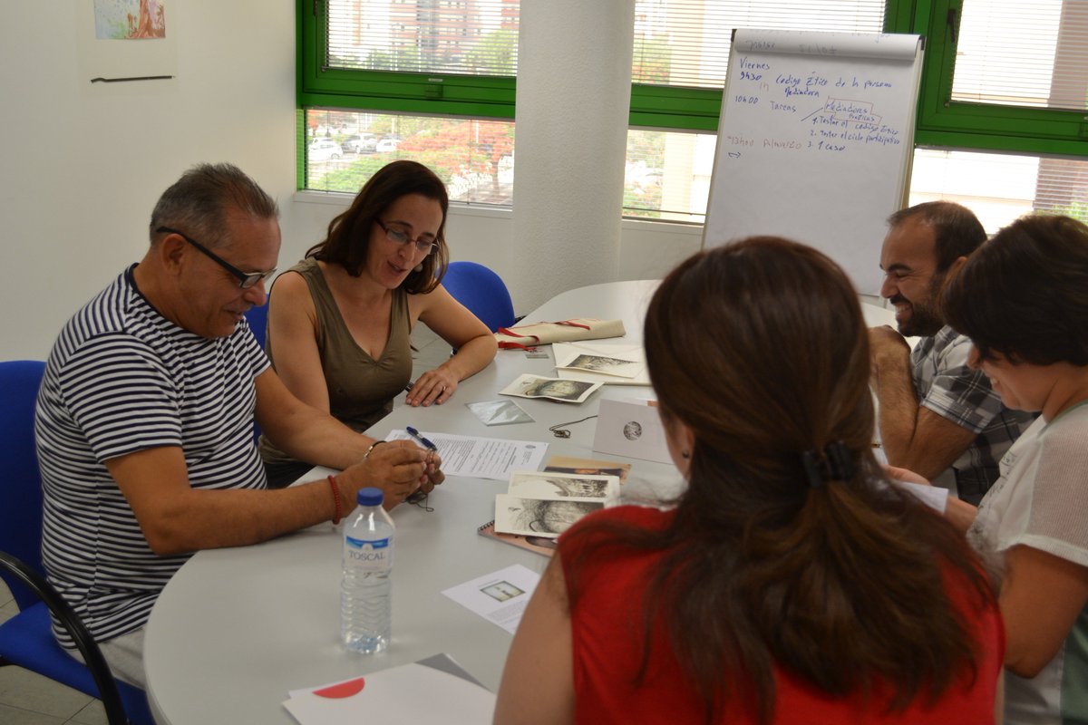 ArtAnticlAlcora's tweet photo. RT @Artesaniatfe: #MicroArt_tfe Programa para el Emprendimiento artesanal #Tenerife https://t.co/D7szVACU1J https://t.co/qwcPffToqU
