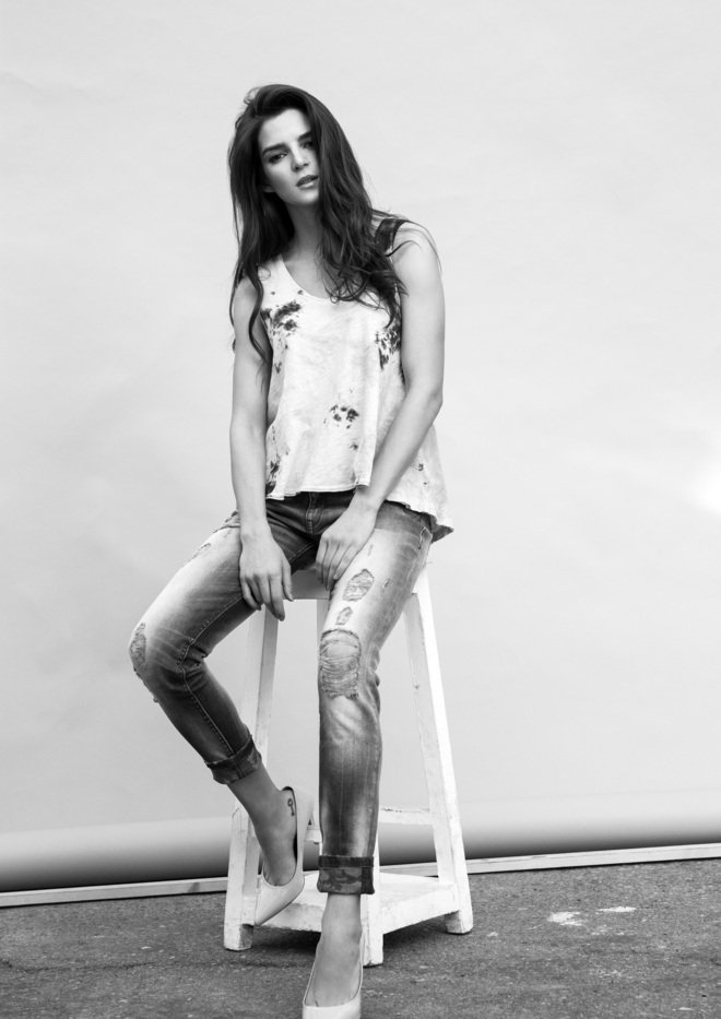 Papel_EM's tweet photo. Clara Lago y su alergia a las redes: "No quiero contar mi vida".
https://t.co/w86lhOR2ZS https://t.co/fO6uRscmhP
