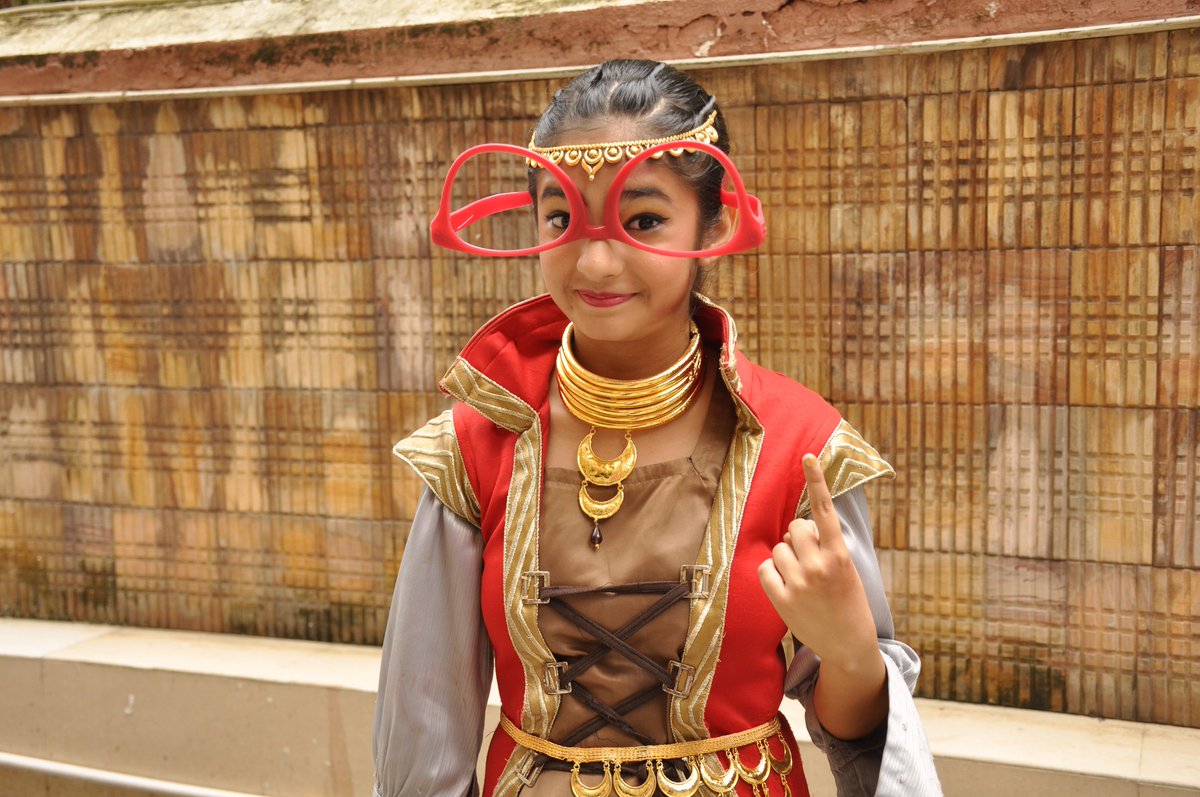 sabtv's tweet photo. Sending in her congratulations to the cast of #TMKOC is @anushkasen_04 
#TMKOC2kHappysodesOnSAB https://t.co/aXWehNkJHY