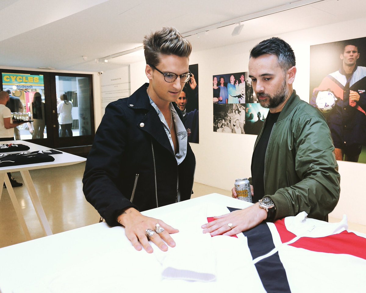oliverproudlock's tweet photo. Chatting all things @ReebokClassics with ma boi Nick Oram. Loving their new collection.#thisISclassic #ClassicVector https://t.co/gunPT7TVPb