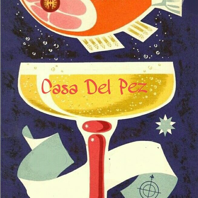 CasaDelPez's tweet photo. Trabajamos para conseguir que os sintáis como pez en el agua #cocktails #gintonic #malasaña #nosotrosabrimos https://t.co/c94Ae19J1m