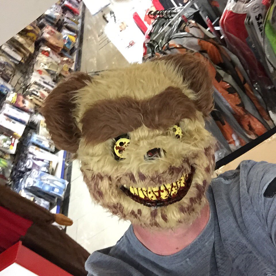 PartyWorld_'s tweet image. I love this Deady Bear Mask #masks #createmorefun