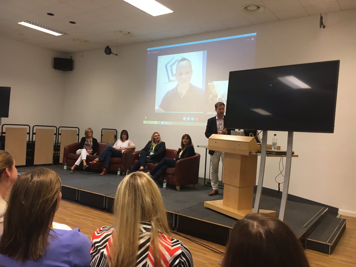 StuartJBrown1's tweet photo. It's meet the board time @ #TheLab16 https://t.co/l87Hq6byLg
