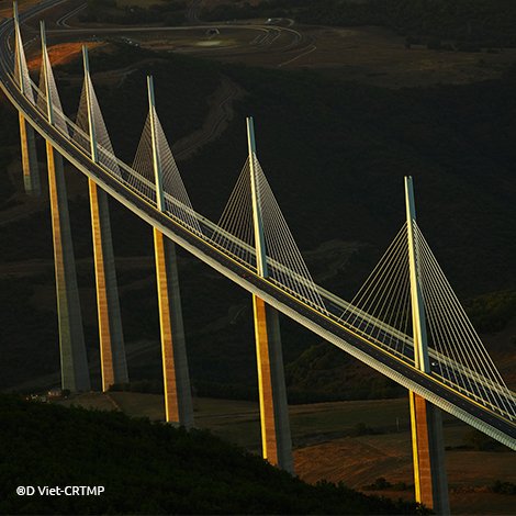 Eastern_Airways's tweet photo. Allez voir le viaduc de Millau à 1 heure de Rodez! https://t.co/o0mhniYnZe #EasternAirways #Rodez #ParisOrly https://t.co/dmAIbvICq6
