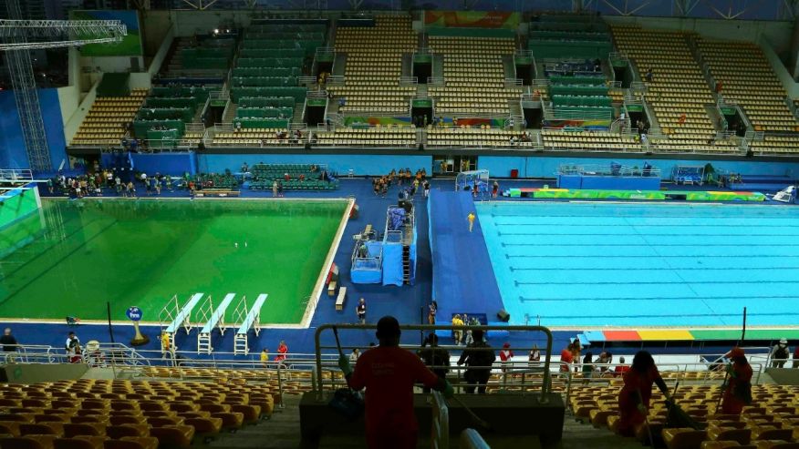 perfect_wizard's tweet photo. Everyone is going crazy over how the pool turned green overnight!
It'sPepsiCofilling#Mountaindew
#darrkeaagejeethai https://t.co/5WETJ2ucCM