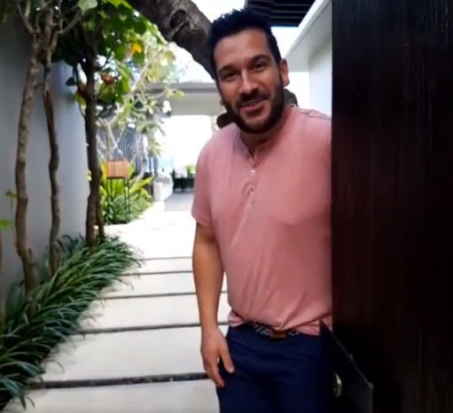 <a href="/DennyImbroisi/">Denny Imbroisi</a> à Bali et toute l'actu des chefs > tinyurl.com/gldkboq <a href="/JONATHANBLOT/">JONATHAN BLOT</a> <a href="/JF_Piege/">Jean François Piège</a> <a href="/jeanimbert/">Jean Imbert</a>