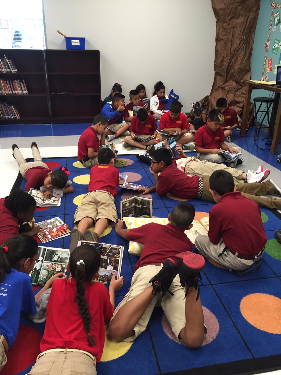 mrsgarcia1688's tweet photo. Reading classics in the form of a graphic novel! #kacdcourage #kipp #kacdjoy #letthemreadwhattheylove https://t.co/JaOWyaeETi