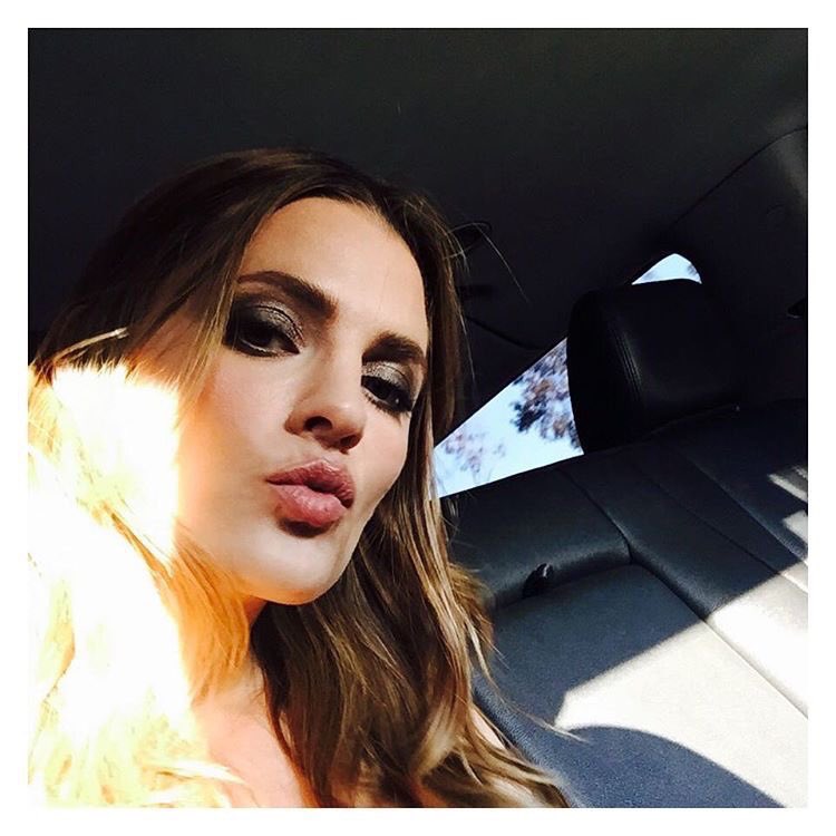 StanaKaticITA's tweet photo. #InStanagram
A kiss goodnight before heading over to @thehilhavenlodge to listen ...
https://t.co/5Ursxgd5Mw https://t.co/wQkPIiPjAz