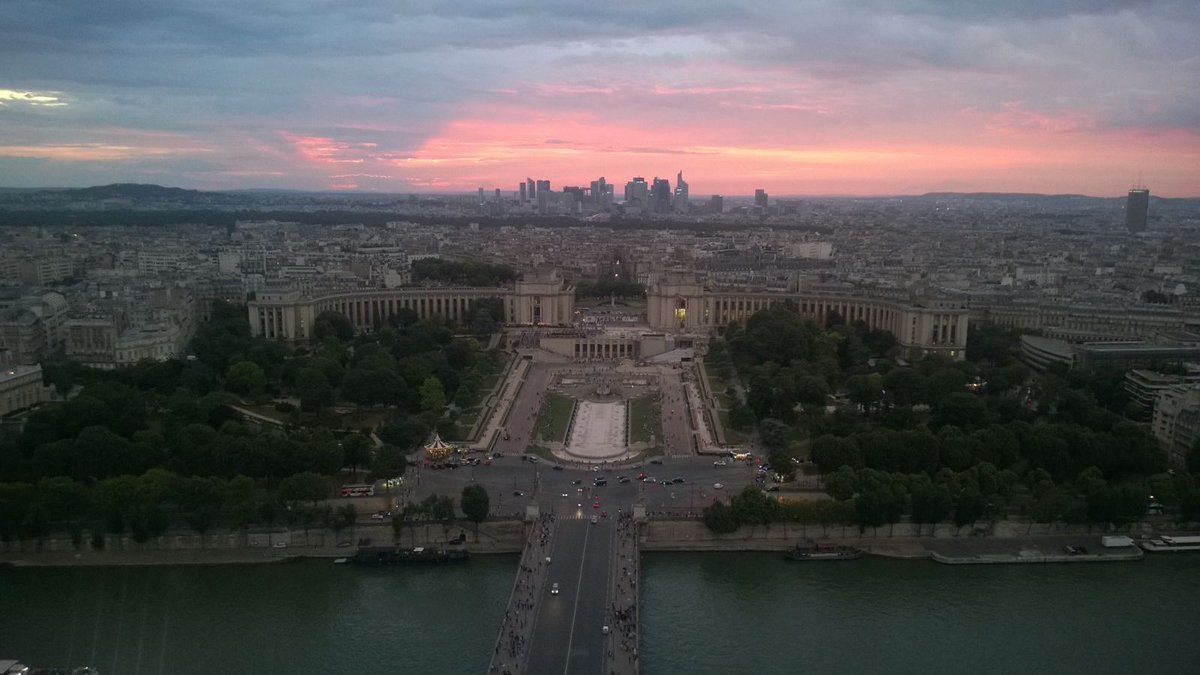 DerWongs's tweet image. In 10 Tagen London, Paris und Berlin besichtigt, das war anstrengend :D