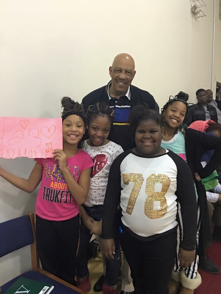 JiovanT_PR's tweet photo. Thank you for all you've done for us Mr. Hense "One vision one mission one friendship" #1FriendshipPCS #FSPCSSE https://t.co/SChGXoVnEb