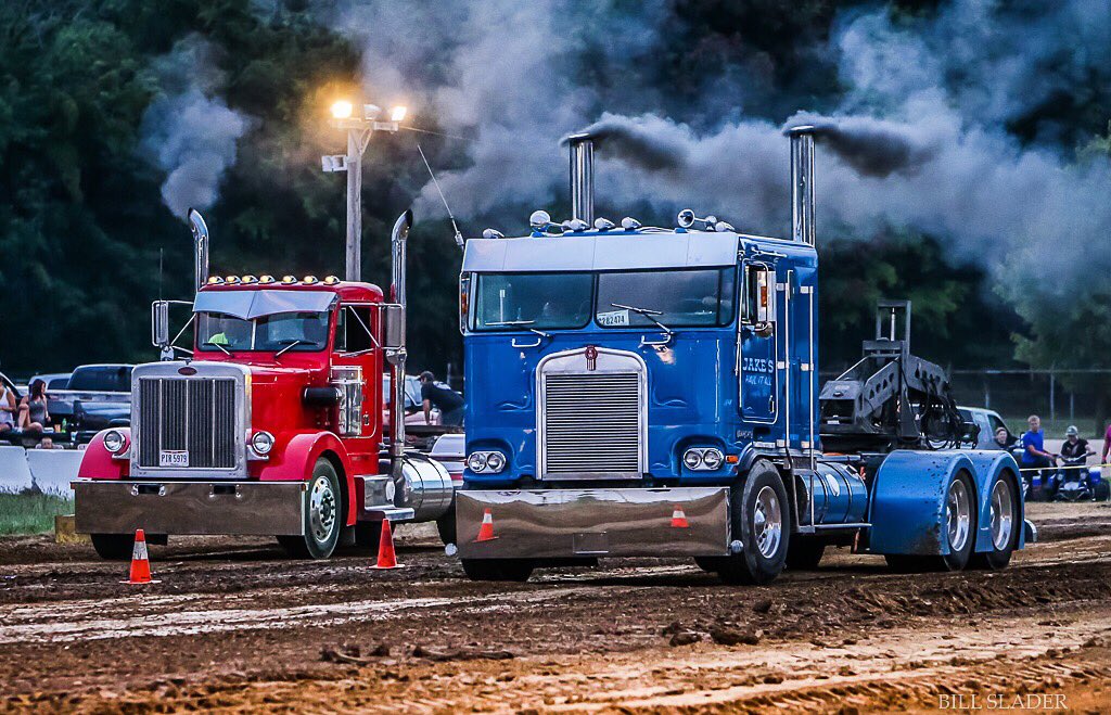 Drag Racing Semi Trucks