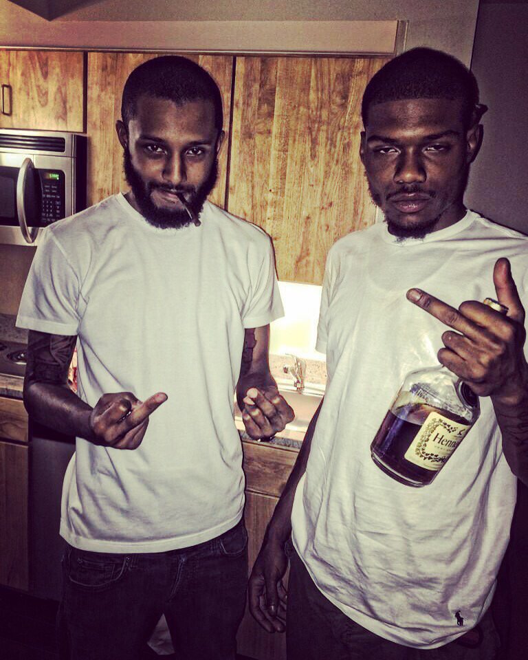 TaeSparks's tweet photo. Happy gday to my fuckin bro @_SevenPound A1 since day 1 #7pound #realright #ifimrolliniknowheridin #4life https://t.co/fJL1JOay8z