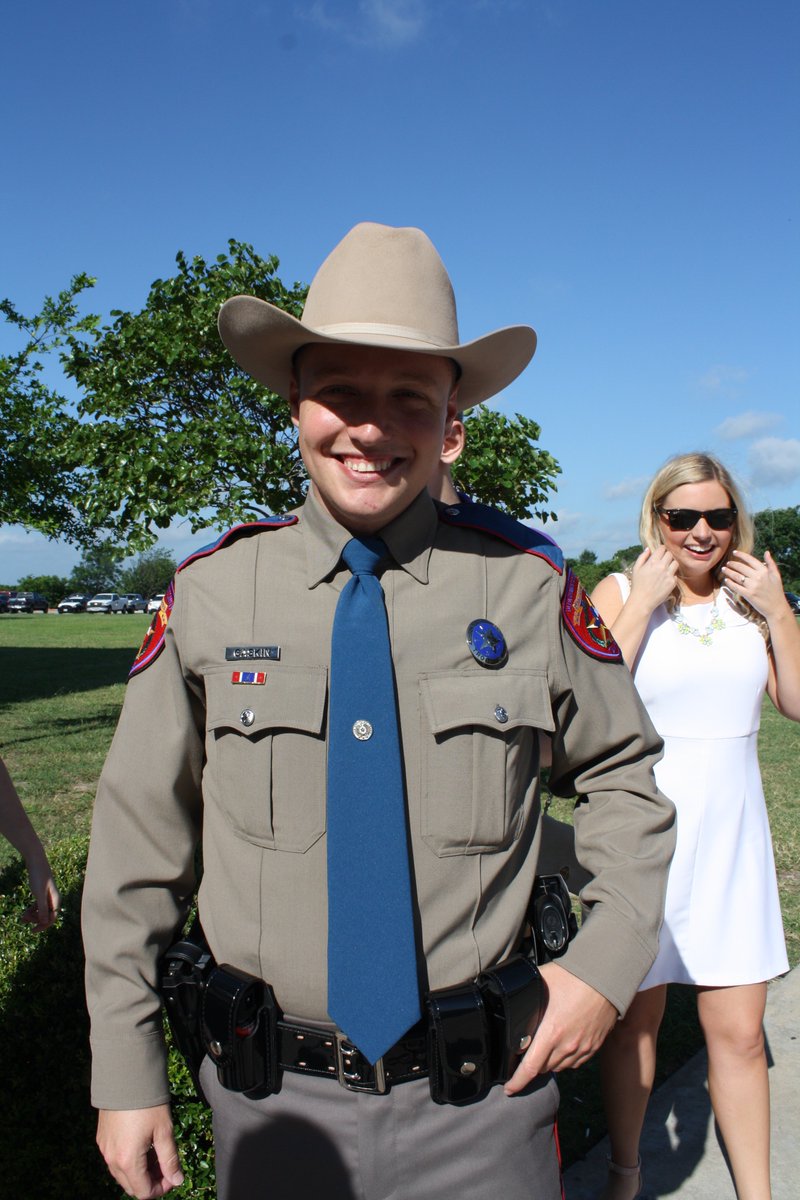Bethwilliams1M's tweet photo. Ever since my nephew, @CharlesRyne , became a State Trooper, I have had this urge to wave to every trooper I see. https://t.co/JXhC2iOXgA