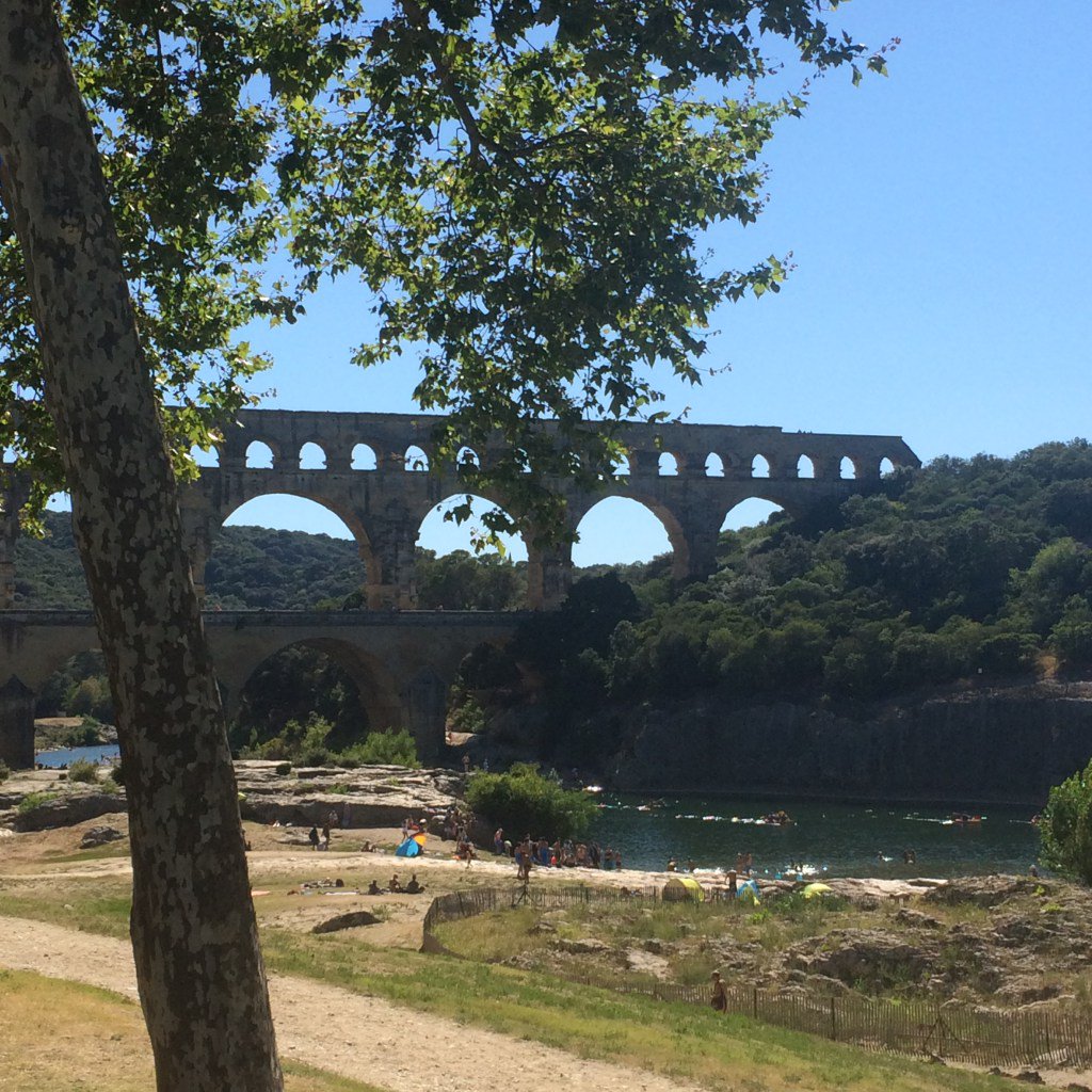 HelloAurelieH's tweet photo. Une journée à Nîmes https://t.co/mwL4NEkWEV https://t.co/W8FoDJLxCB