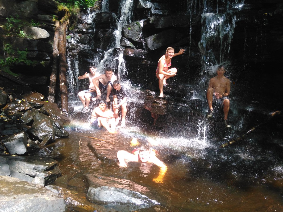 68thScouts's tweet image. The reward at the end of a great hike at HSR. 68th London and 1st Lively #ScoutsDoStuff @scoutscanada