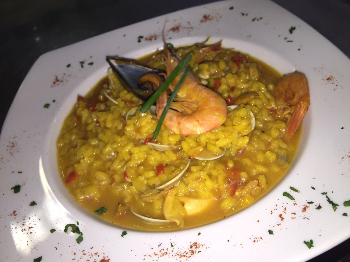 ElTrasmalloFre's tweet photo. Arroz meloso del @ElTrasmalloFre 
#FelizJueves #Sevillahoy #comerbien #arroz #Andalucía #Verano2016 https://t.co/gqZ4tQfCwU