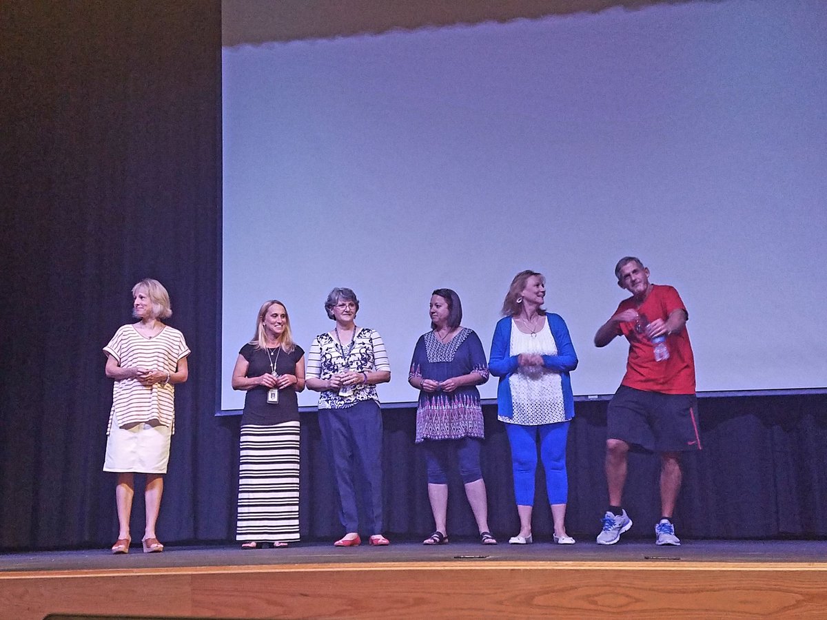 EDTECH_LLC's tweet image. kylepace: Congrats to 20 years of service staff members! #ForeverGV